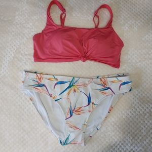 Time and tru bikini. top (M) bottom (L)
